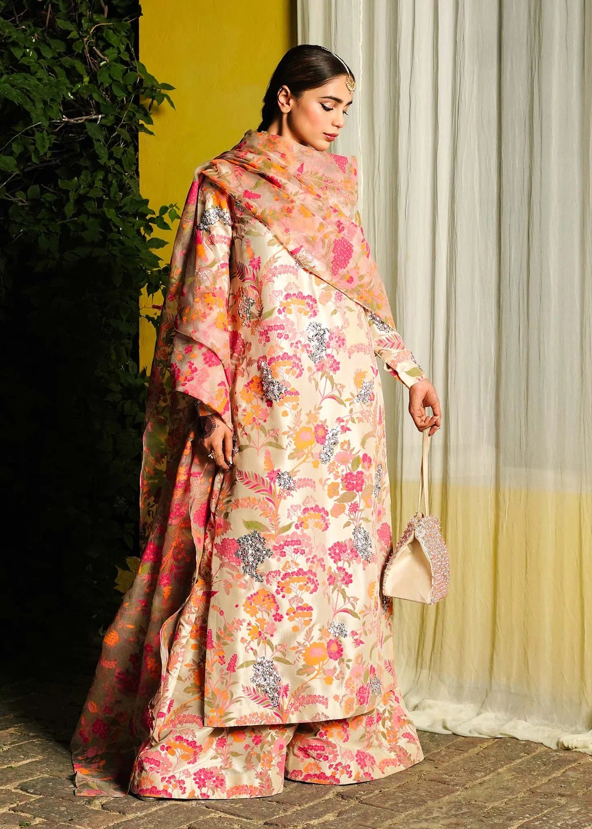 Tawny | Hussain Rehar