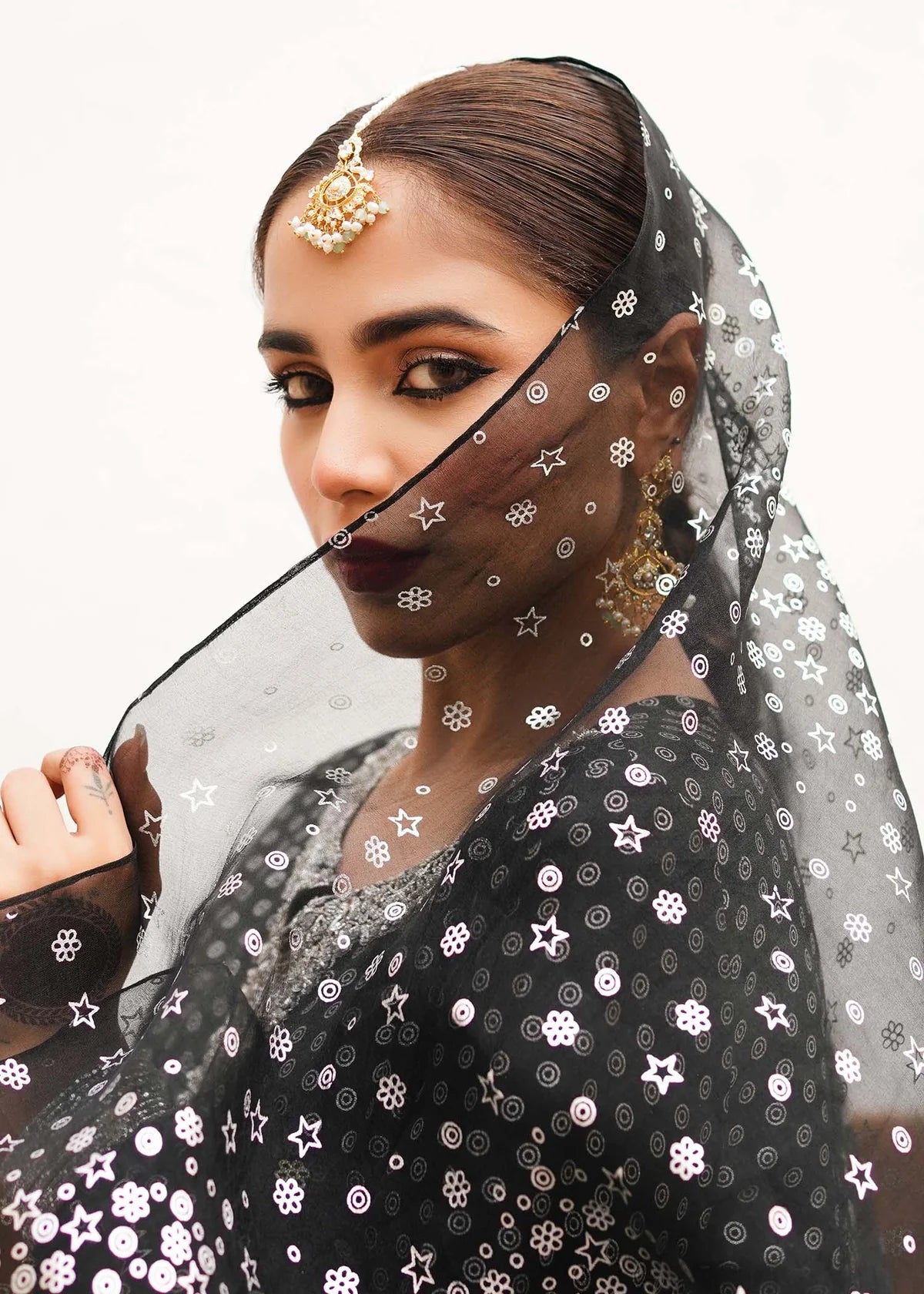 Ebony | Hussain Rehar