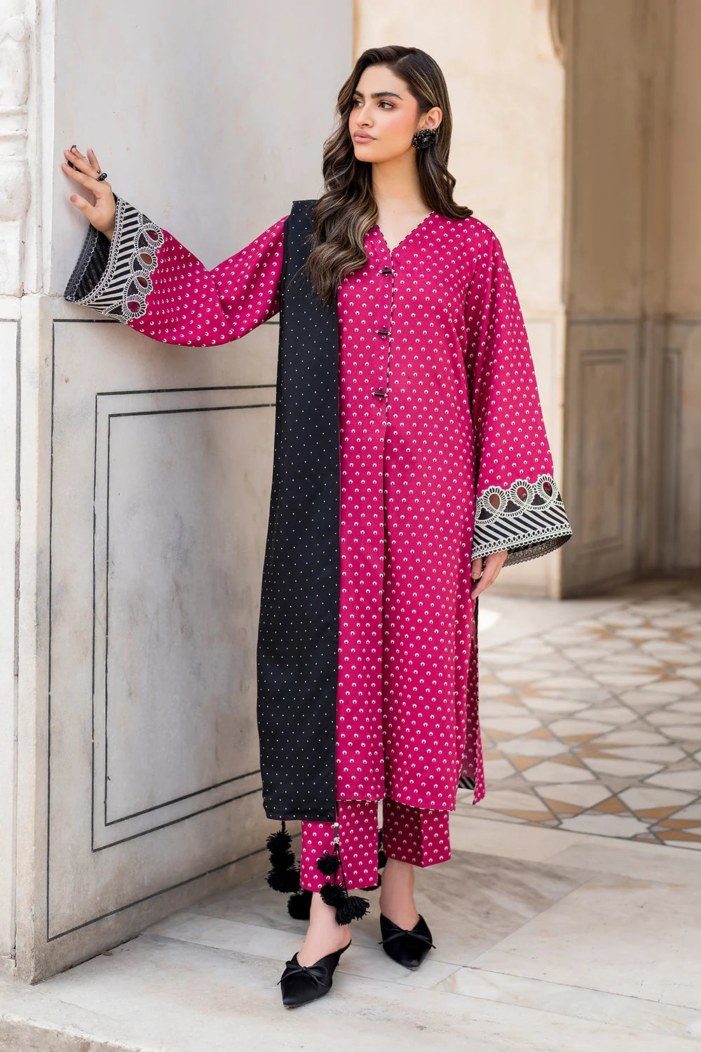 EWUF0738 | Unstitched | Baroque