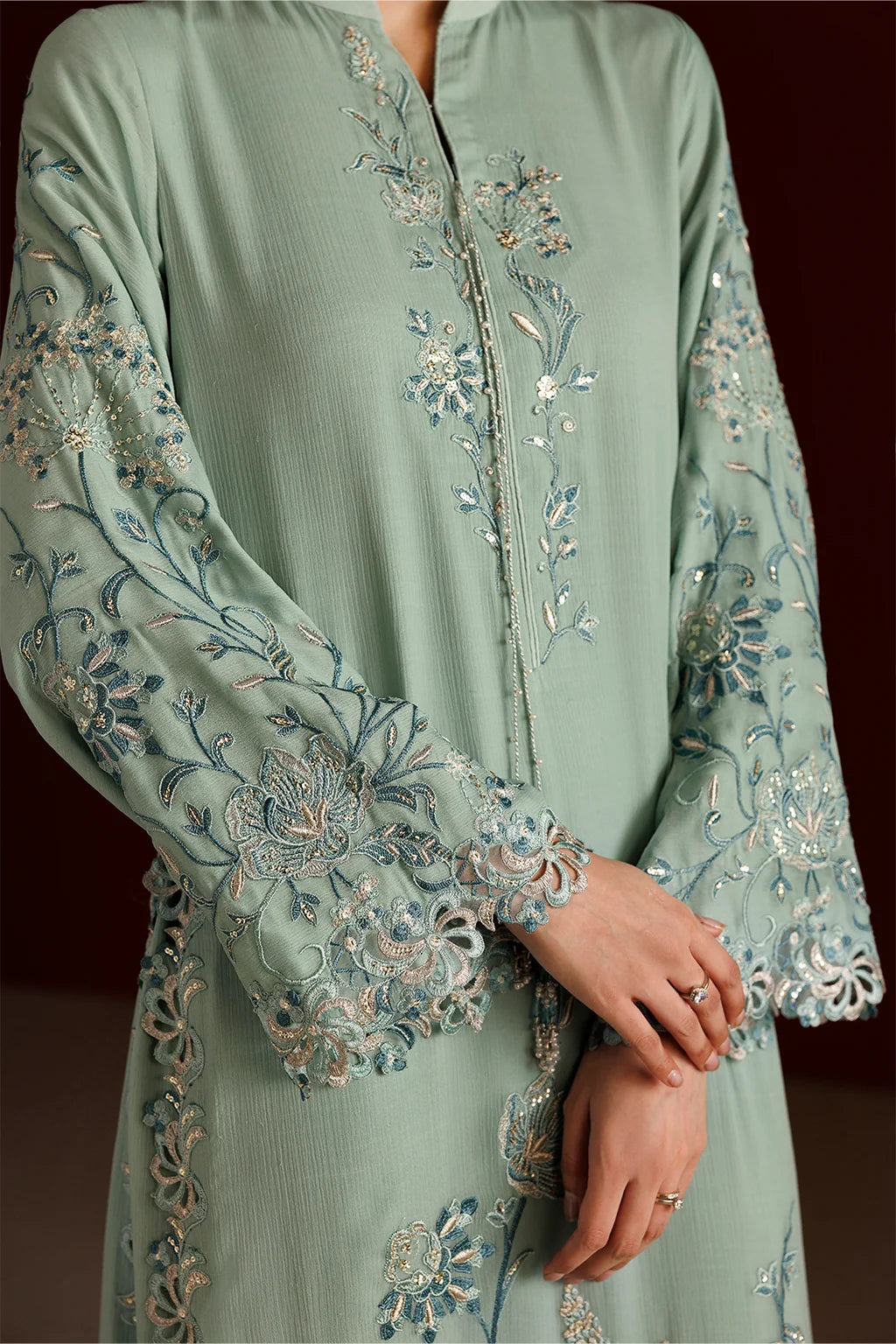 CC-112 Embroidered Chiffon | Semi Formals ‘26 | Iznik (RTS)