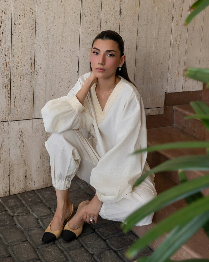 Cream Crisp Set | LIRA