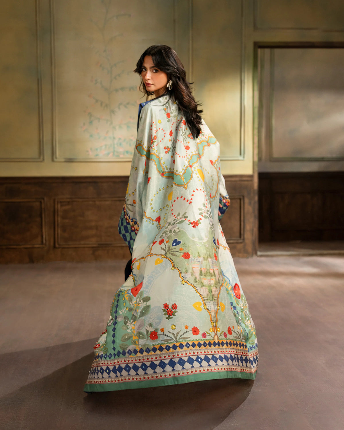 Out and About | Layali | Zarah Nur