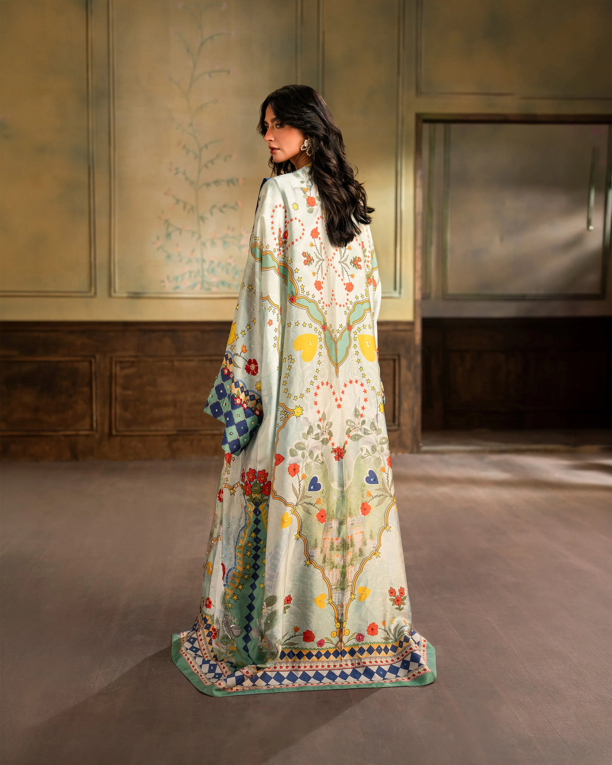 Out and About | Layali | Zarah Nur