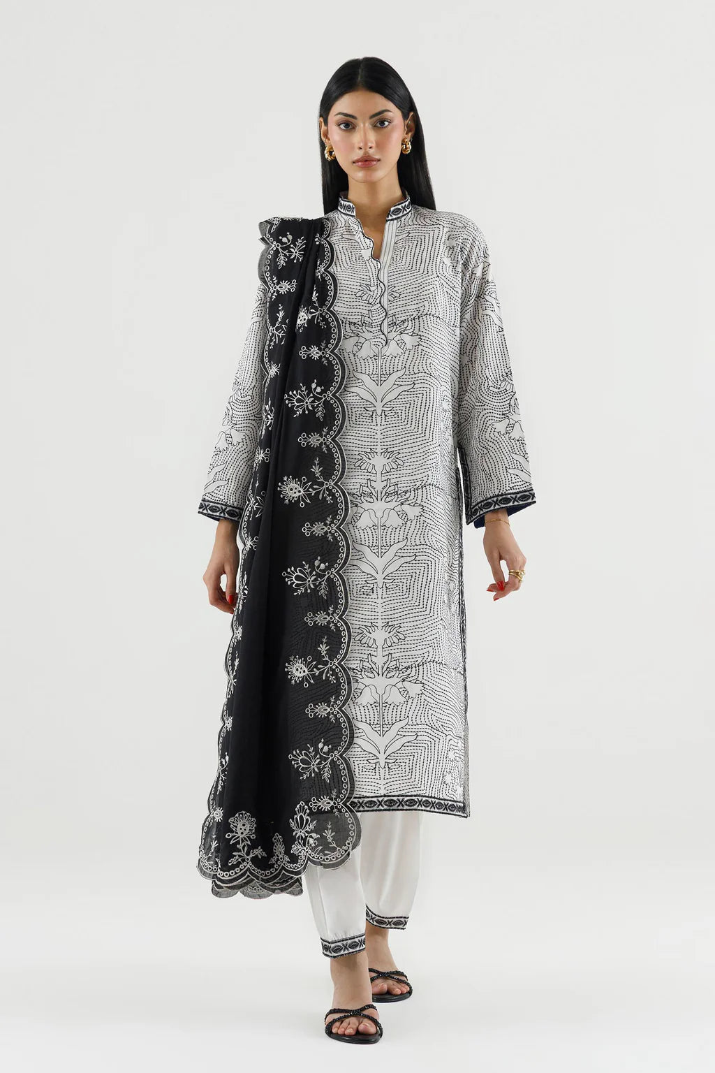 SS26SGE437P2T | Monochrome Collection | SANA SAFINAZ