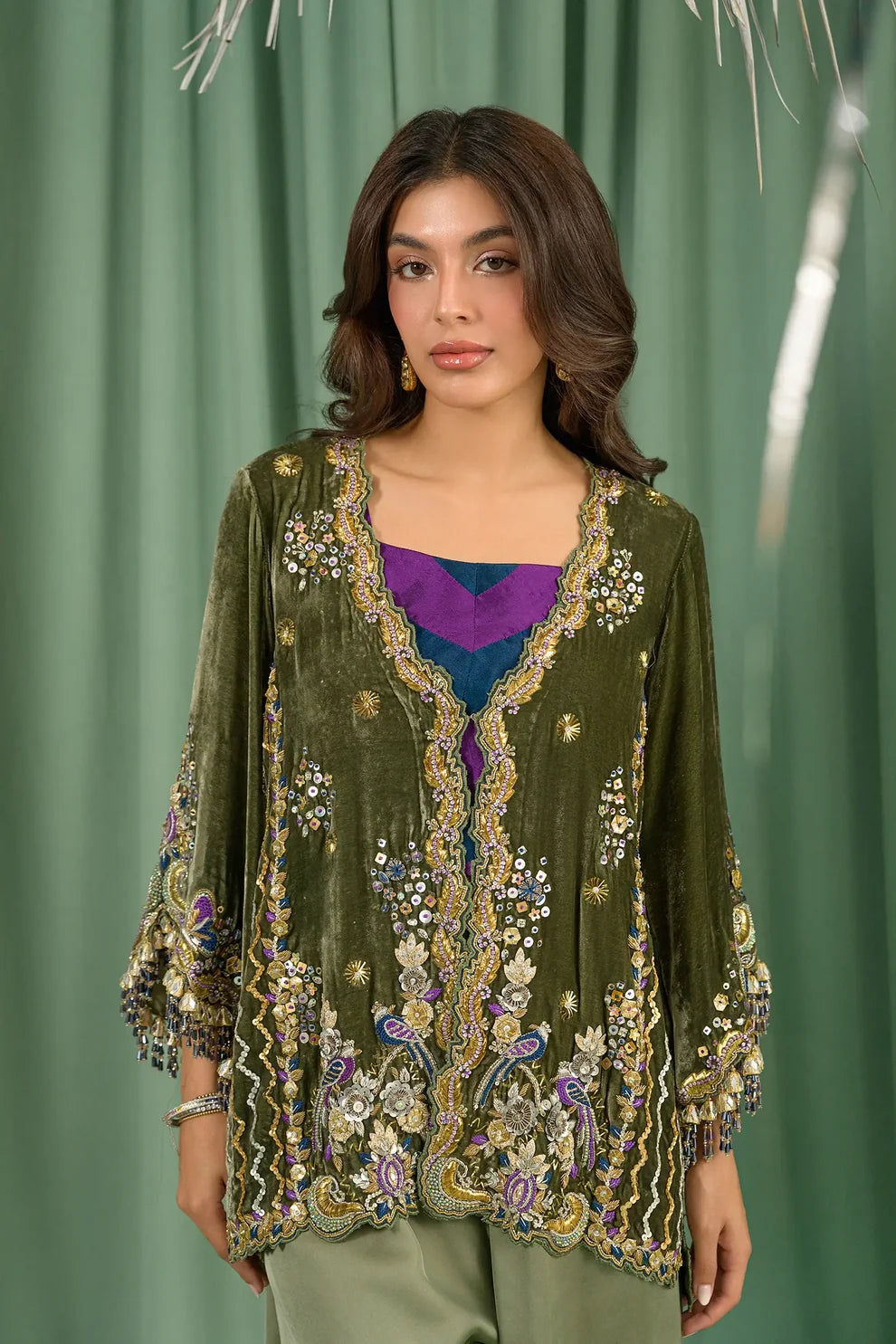 Kiwi Dewy | Lustre The Velvet Glow | Flairs Studio