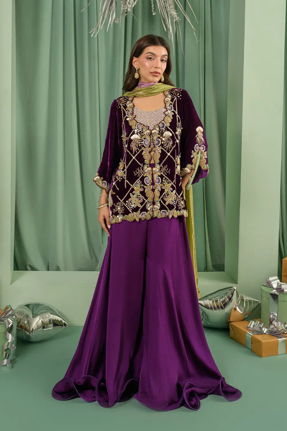 Velvet Tarte | Lustre The Velvet Glow | Flairs Studio
