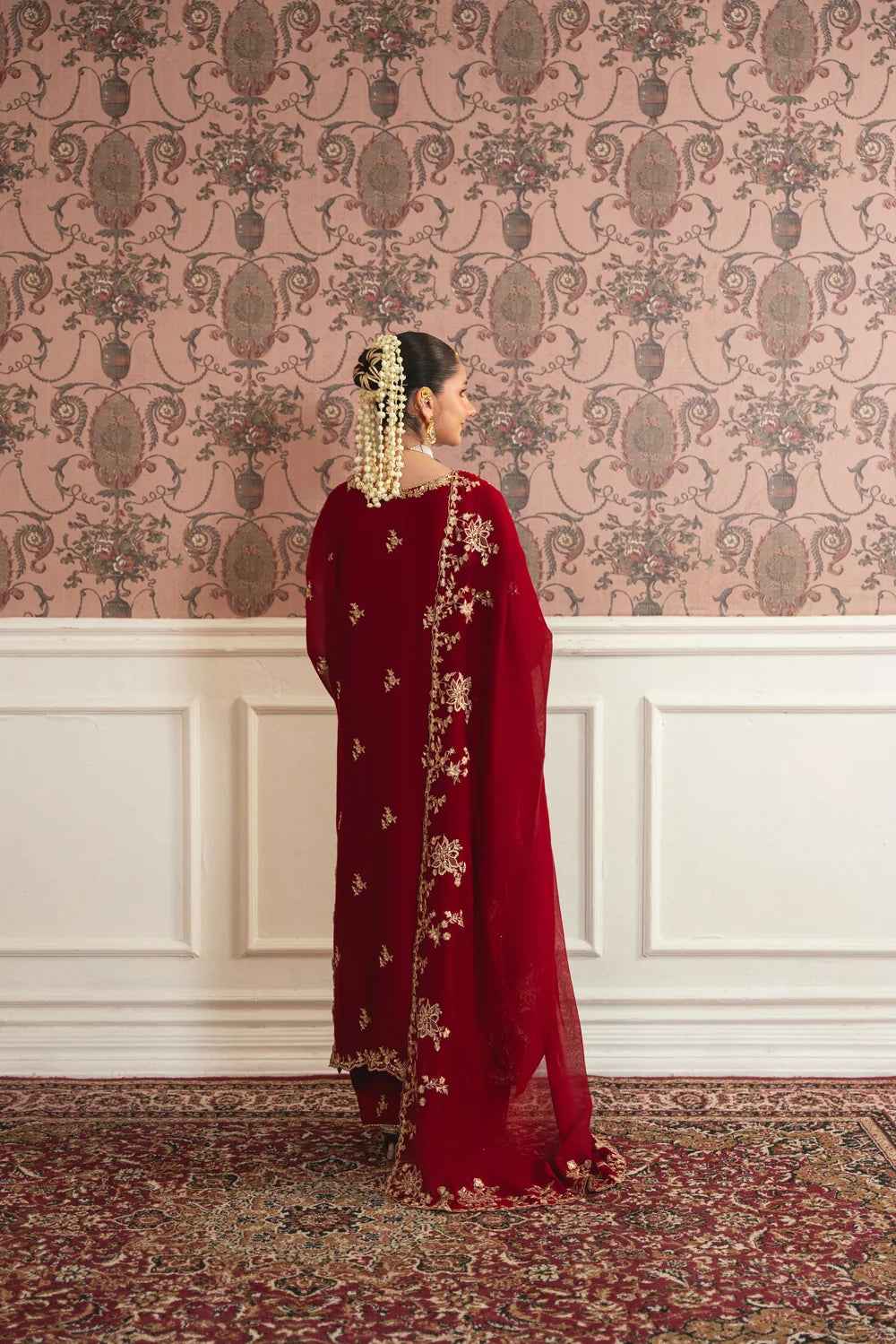 AMONI | Festive Formals | Aghanoor Bridal