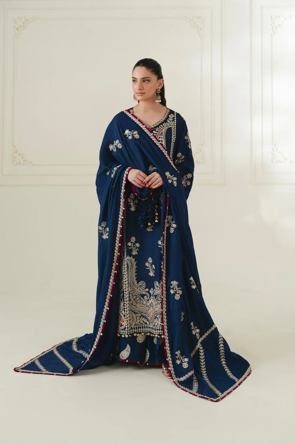 ELISE NAAZ | Festive Formals | Aghanoor Bridal