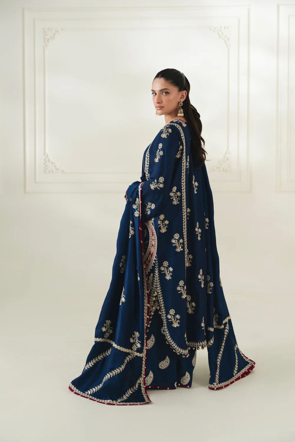 ELISE NAAZ | Festive Formals | Aghanoor Bridal