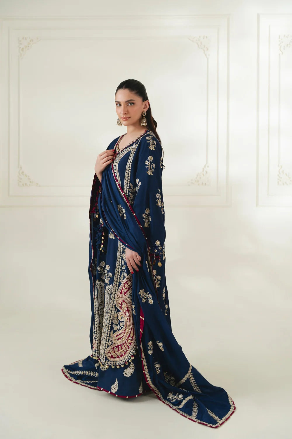 ELISE NAAZ | Festive Formals | Aghanoor Bridal