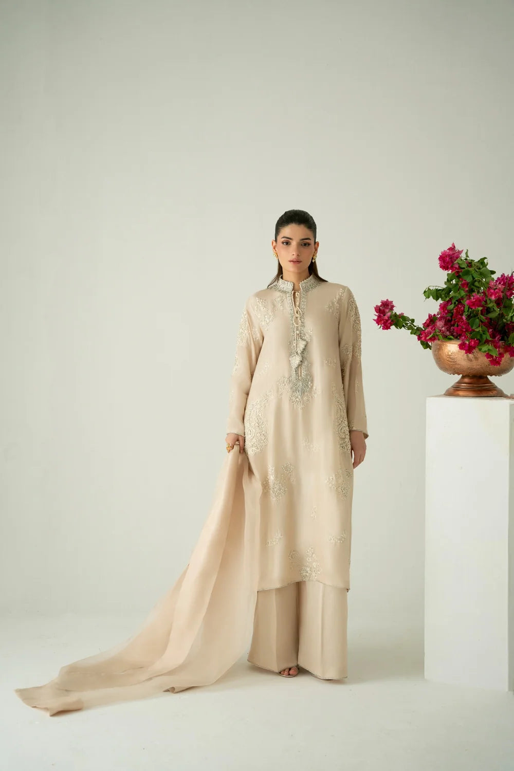 BAGH E GUL | Festive Formals | Aghanoor Bridal