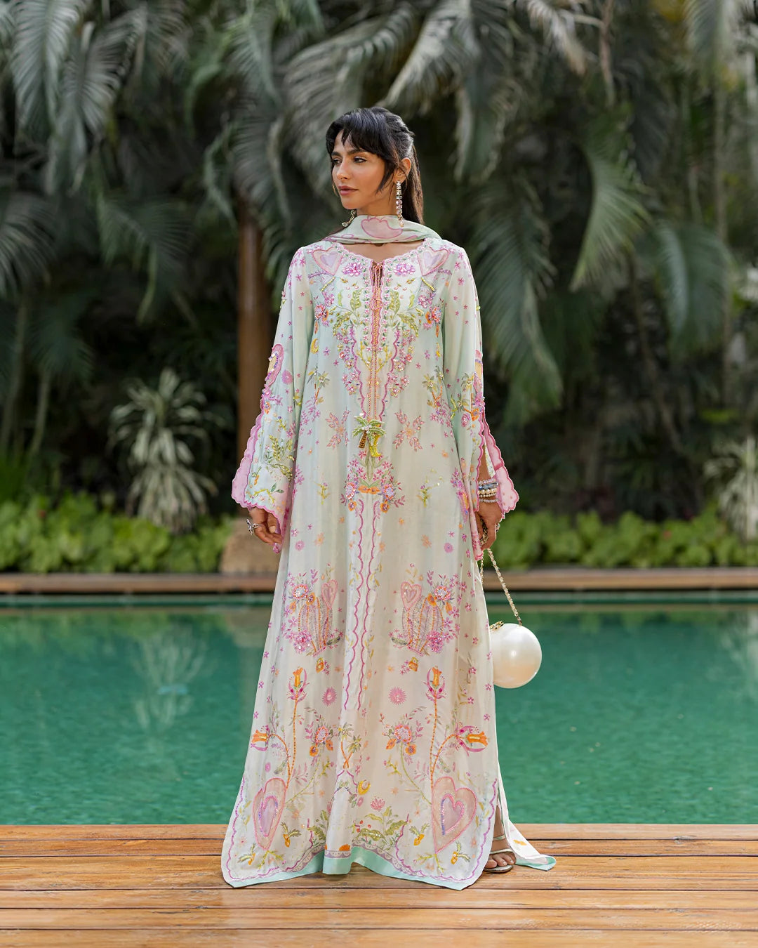Palm Breeze | Solene | Zarah Nur