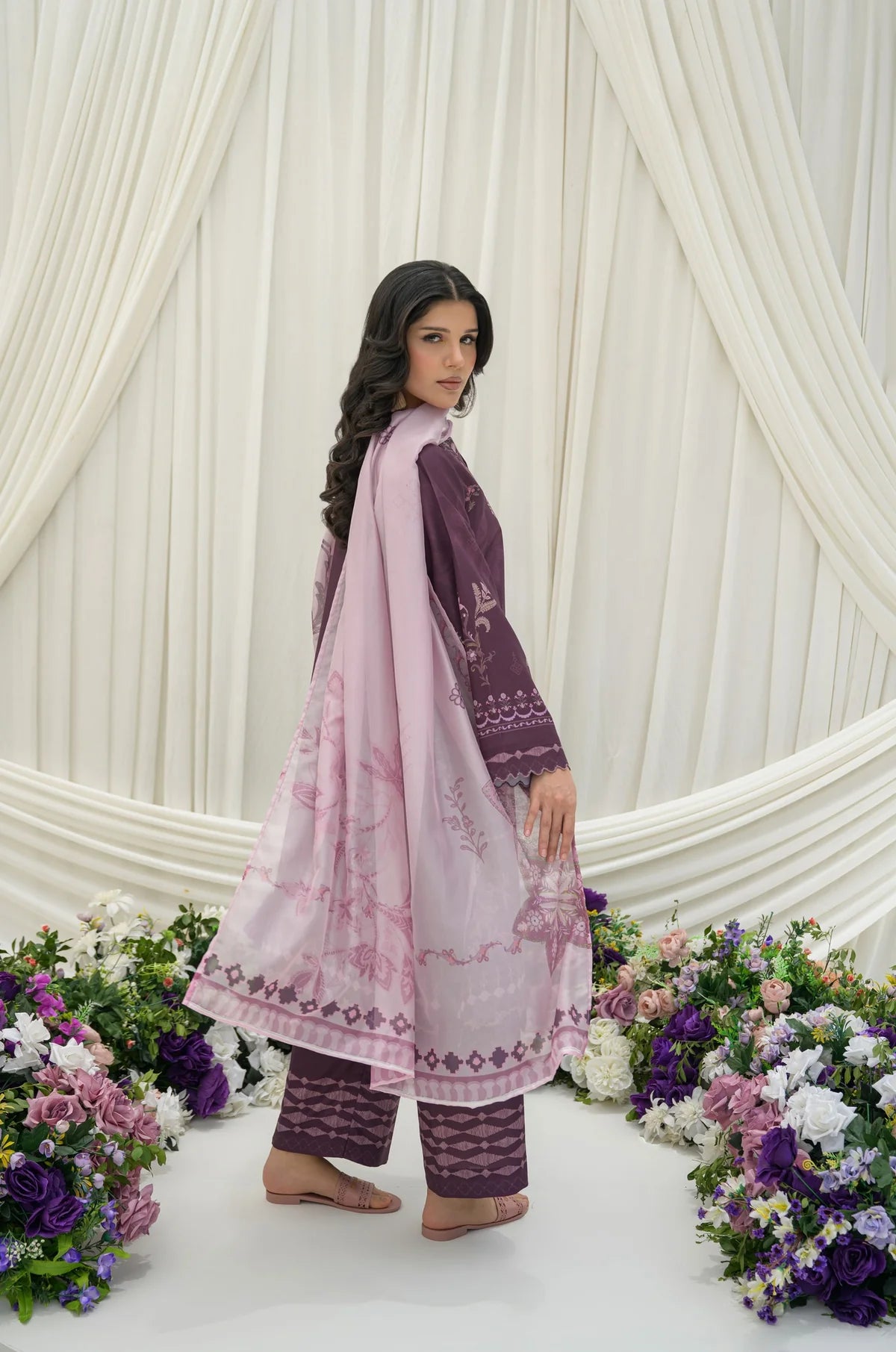 IZNIC | LAWN VOLUME I | NIMRAH HAFSA