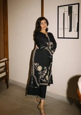 NINA SET | Monochrome '26 | Solids Official