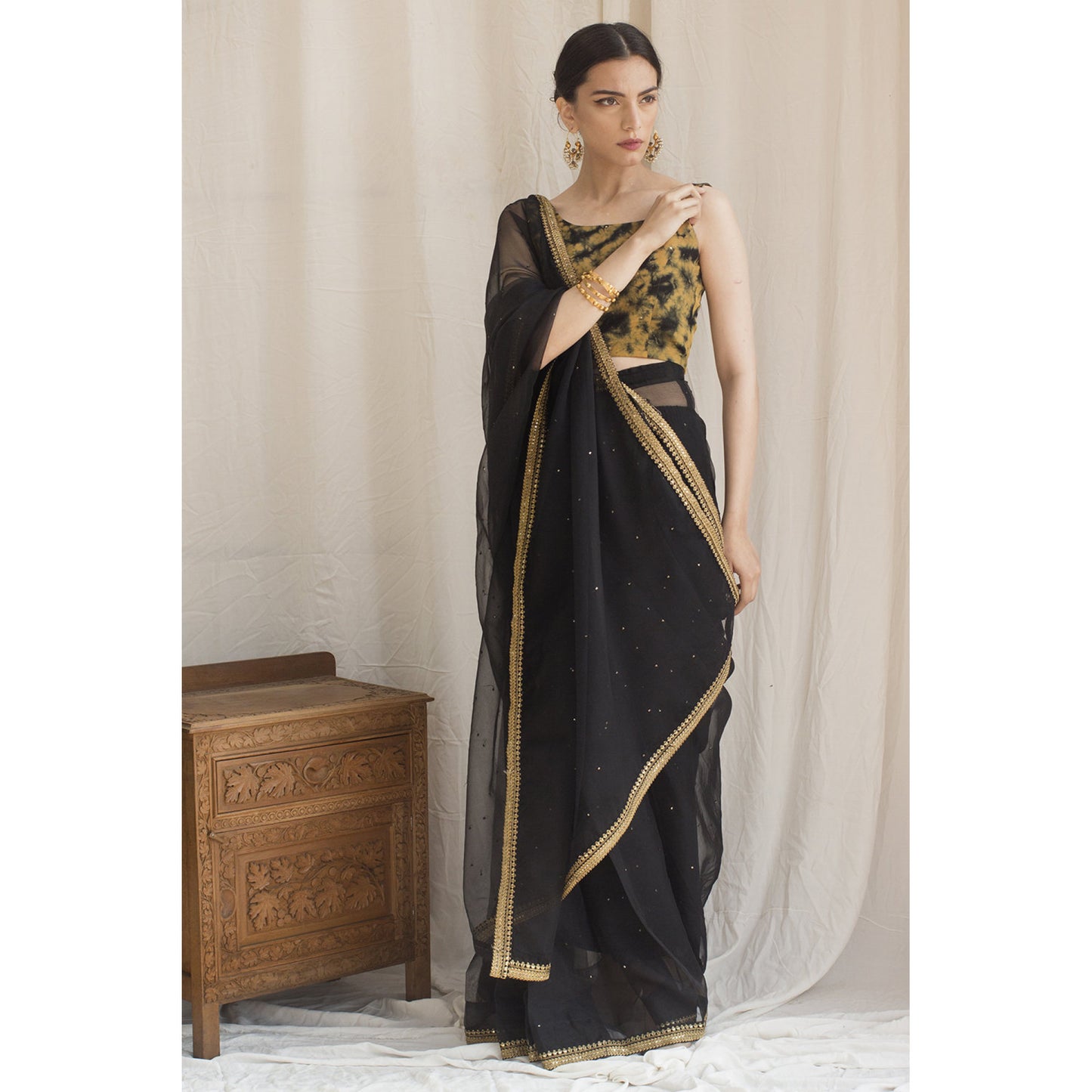 BLACK SAREE | DYOT