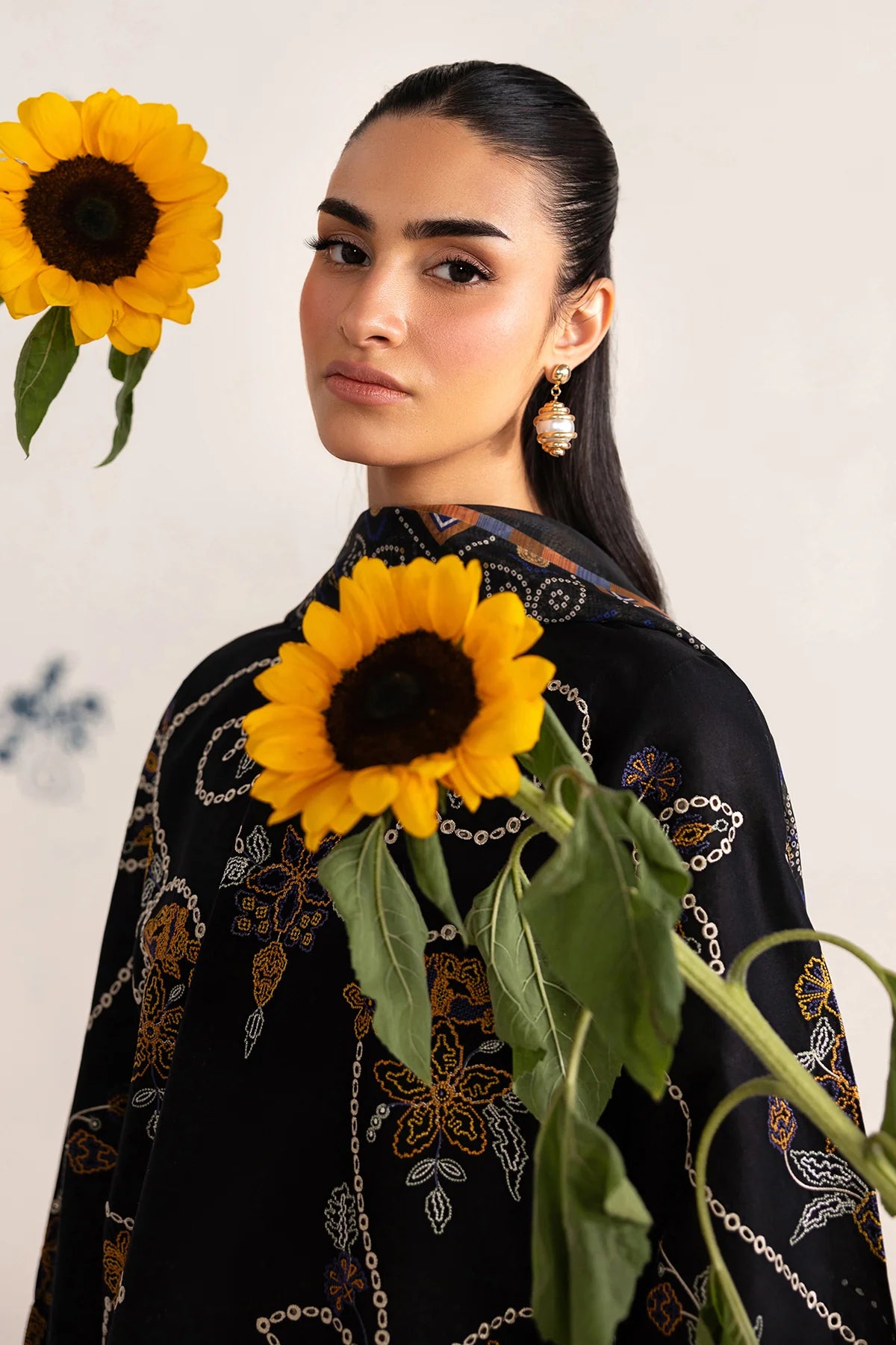 ESPR1331 | New In | Baroque