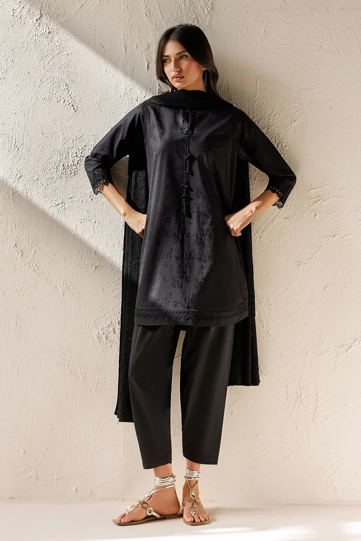 ESPR1375 | New In | Baroque