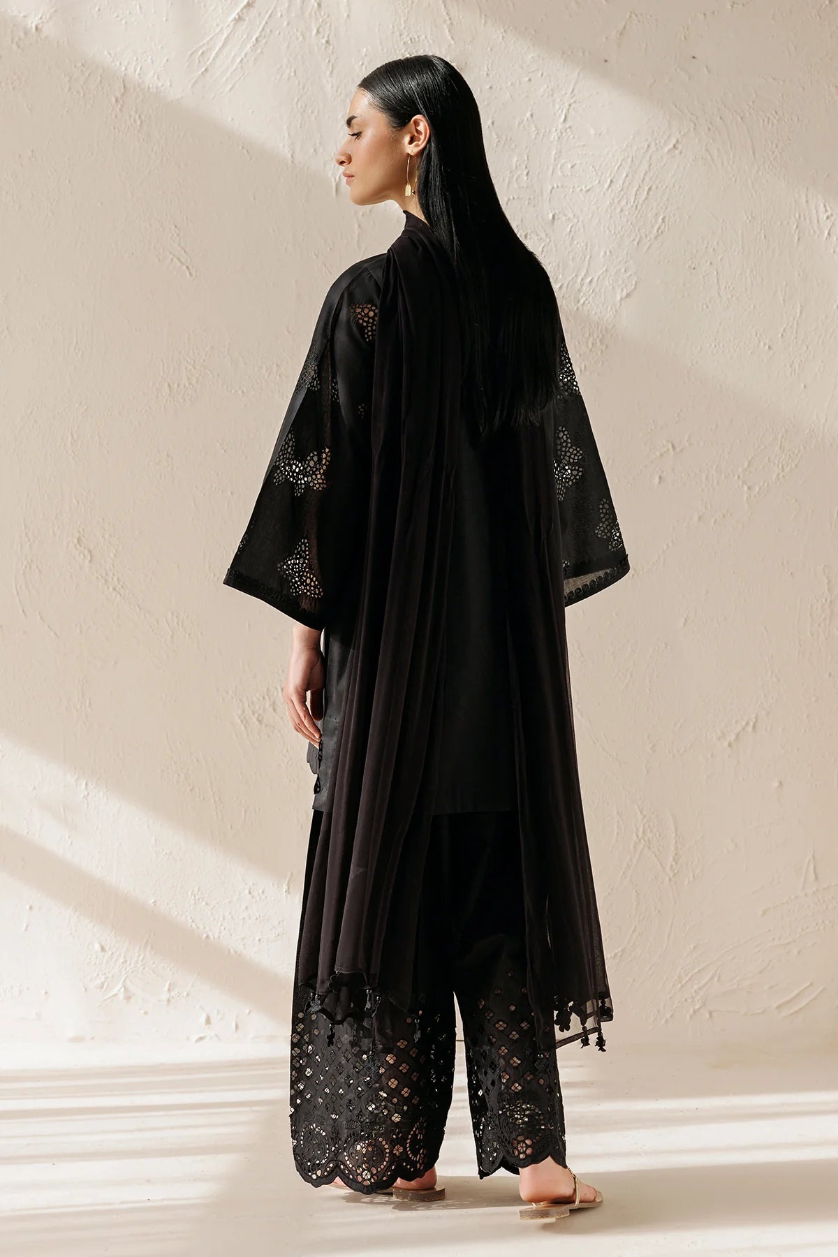 ESPR1376 | New In | Baroque