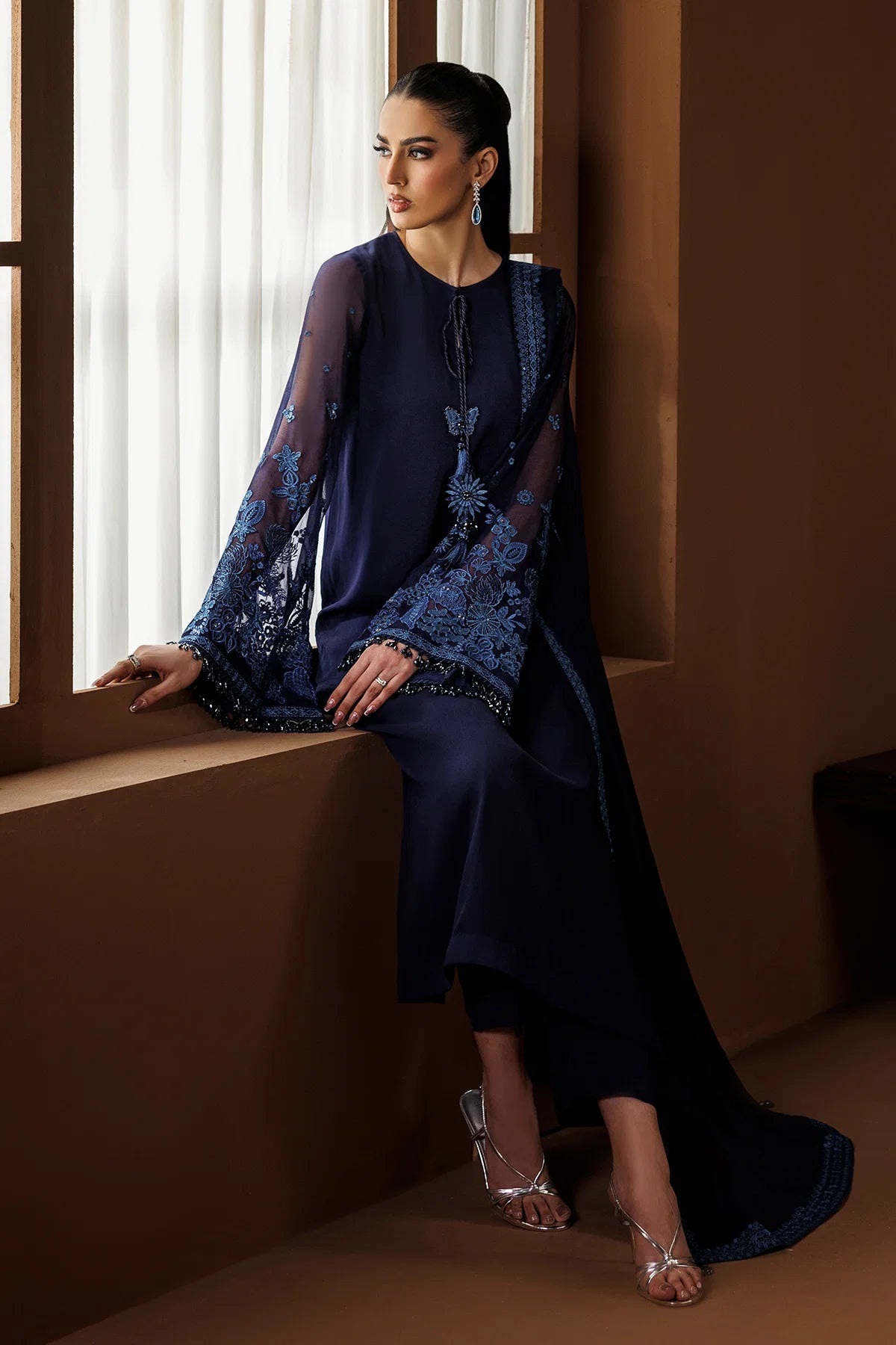 EFPR1287 | New In | Baroque