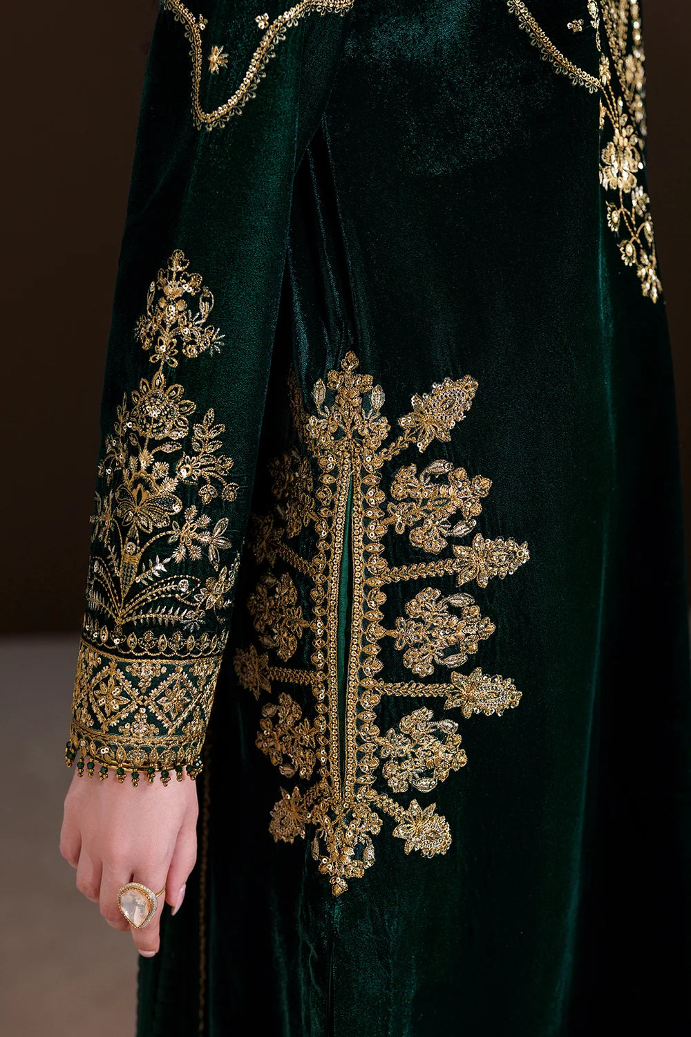 EVPR1415 | Ready To Wear | Baroque