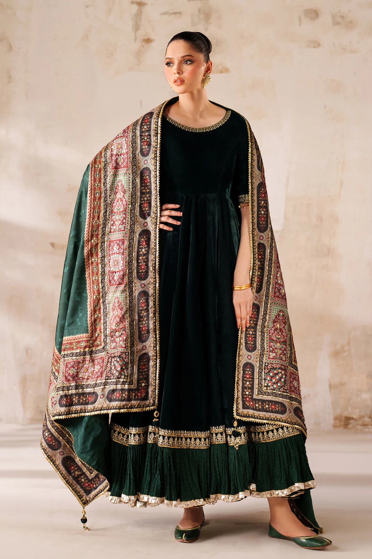 EVPR1208 | Ready To Wear | Baroque