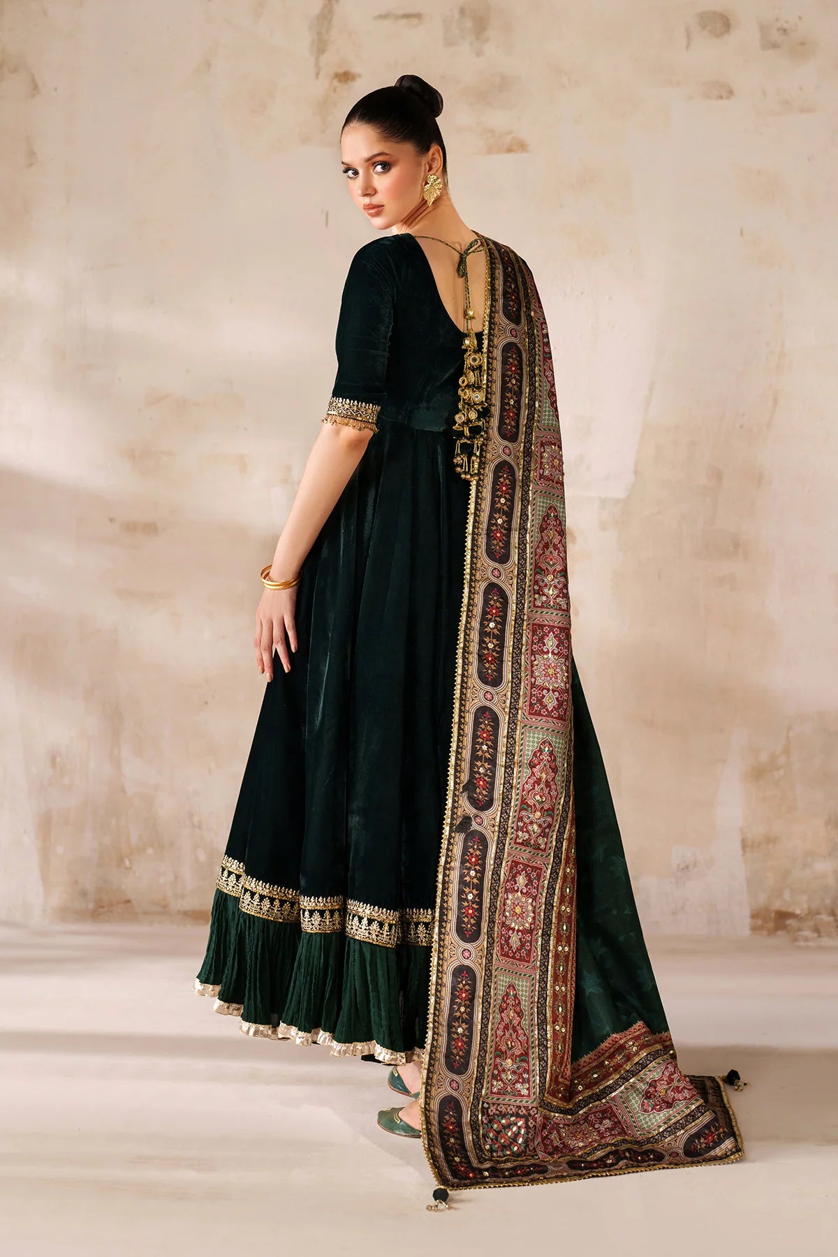 EVPR1208 | Ready To Wear | Baroque