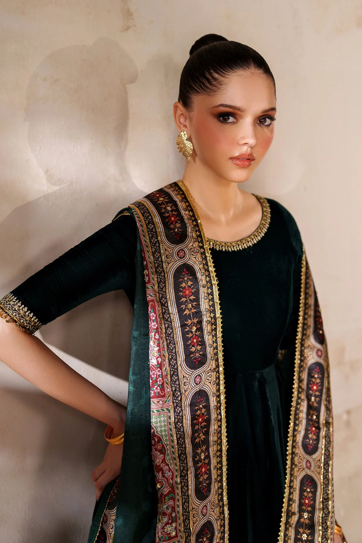 EVPR1208 | Ready To Wear | Baroque