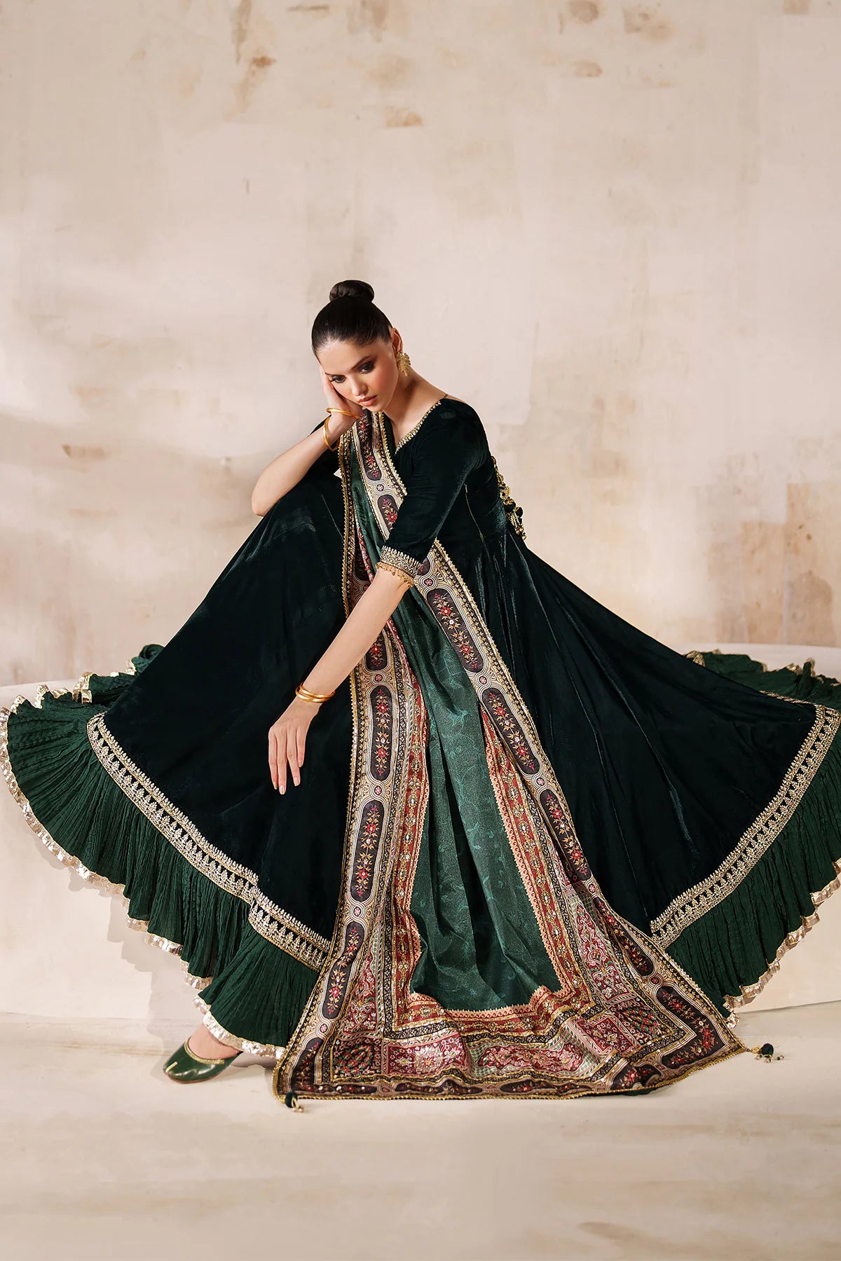 EVPR1208 | Ready To Wear | Baroque