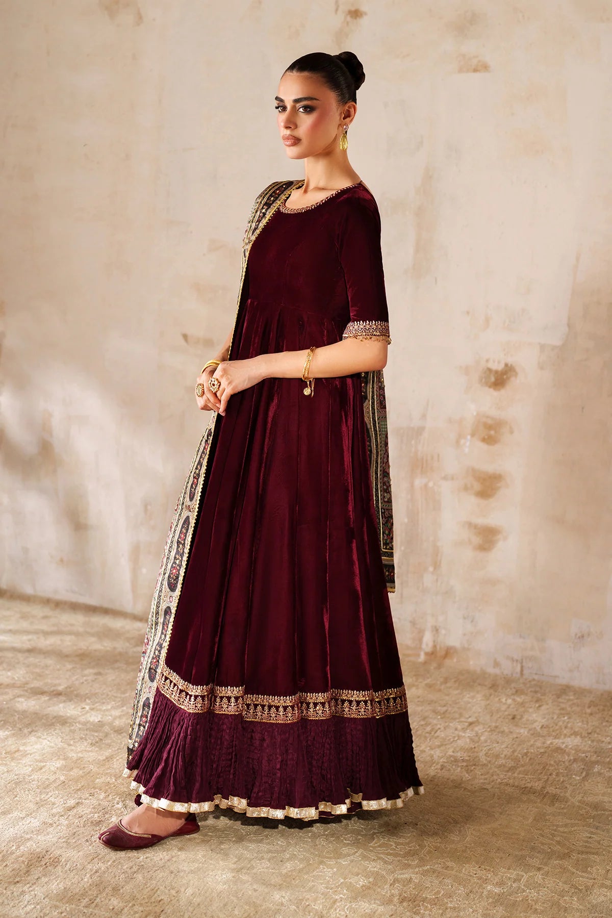 EVPR1207 | Ready To Wear | Baroque