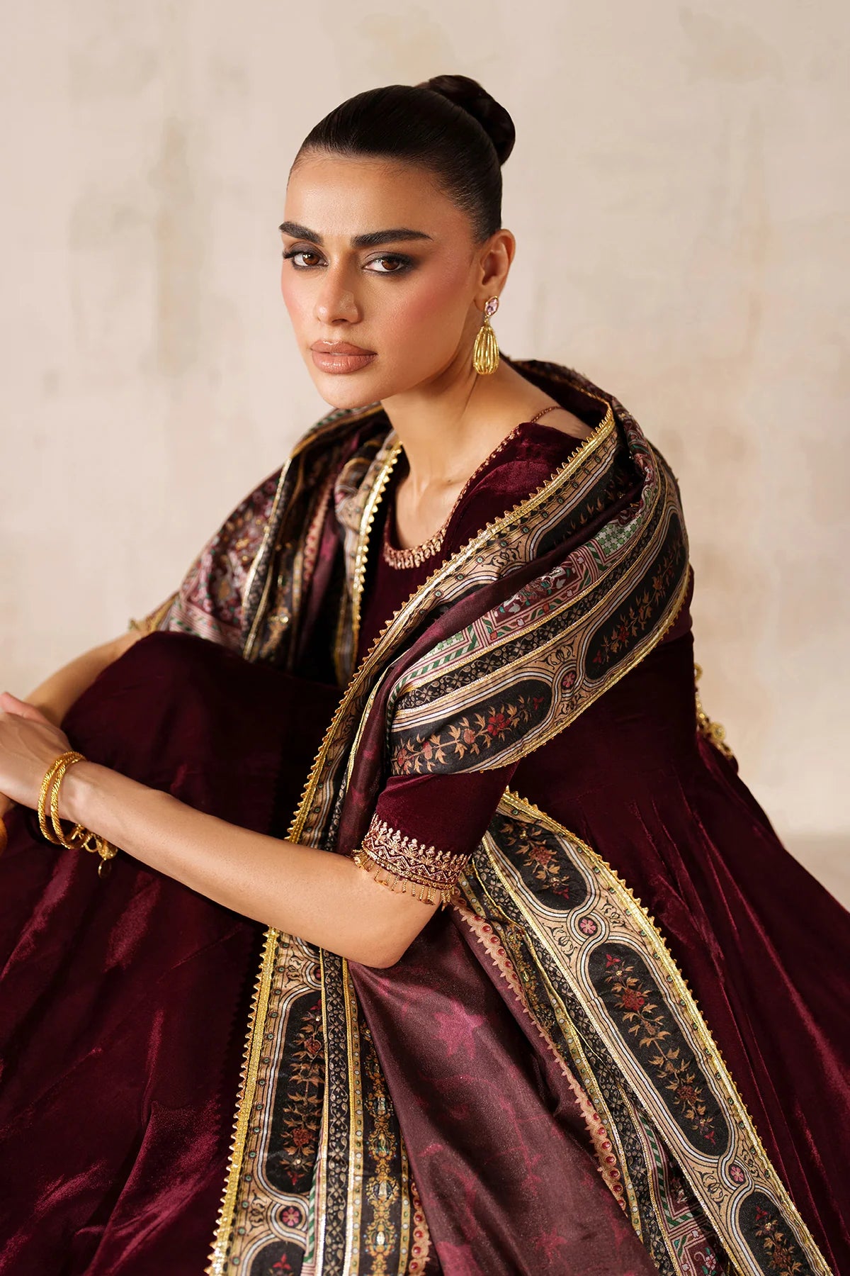 EVPR1207 | Ready To Wear | Baroque