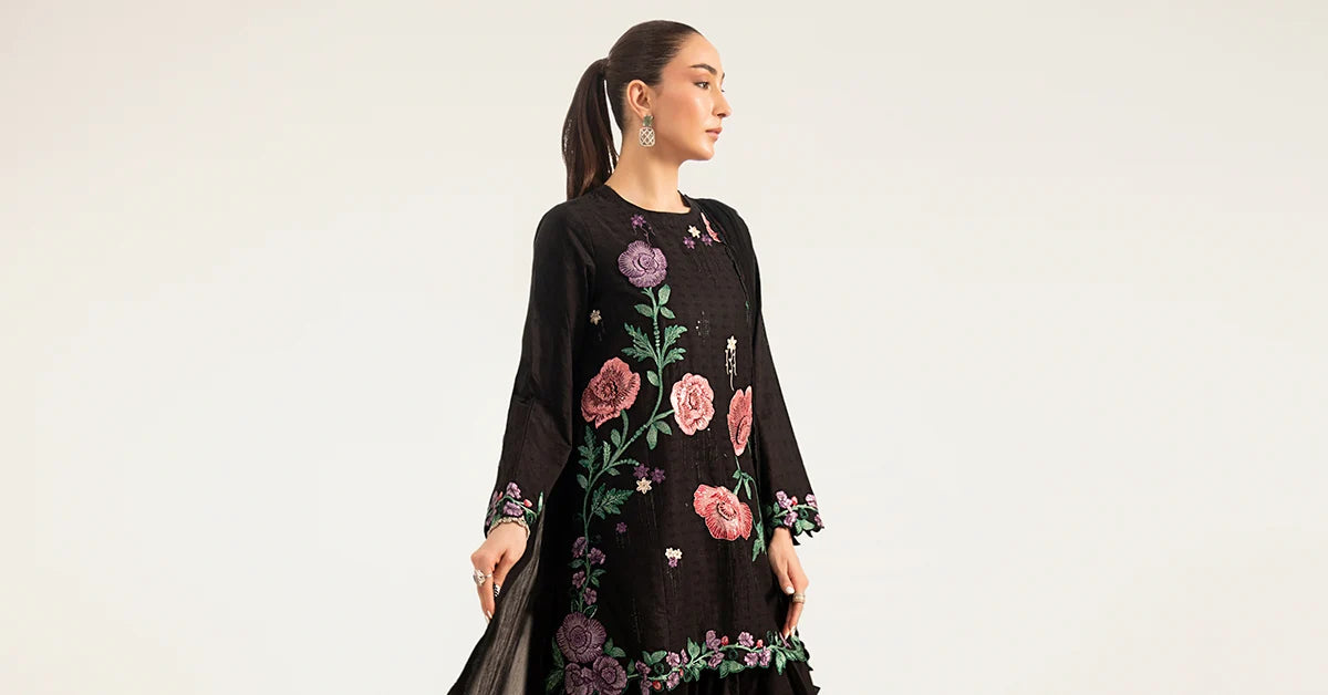 DW-PF26-20-Black | Desi Summer Pie | MARIA.B