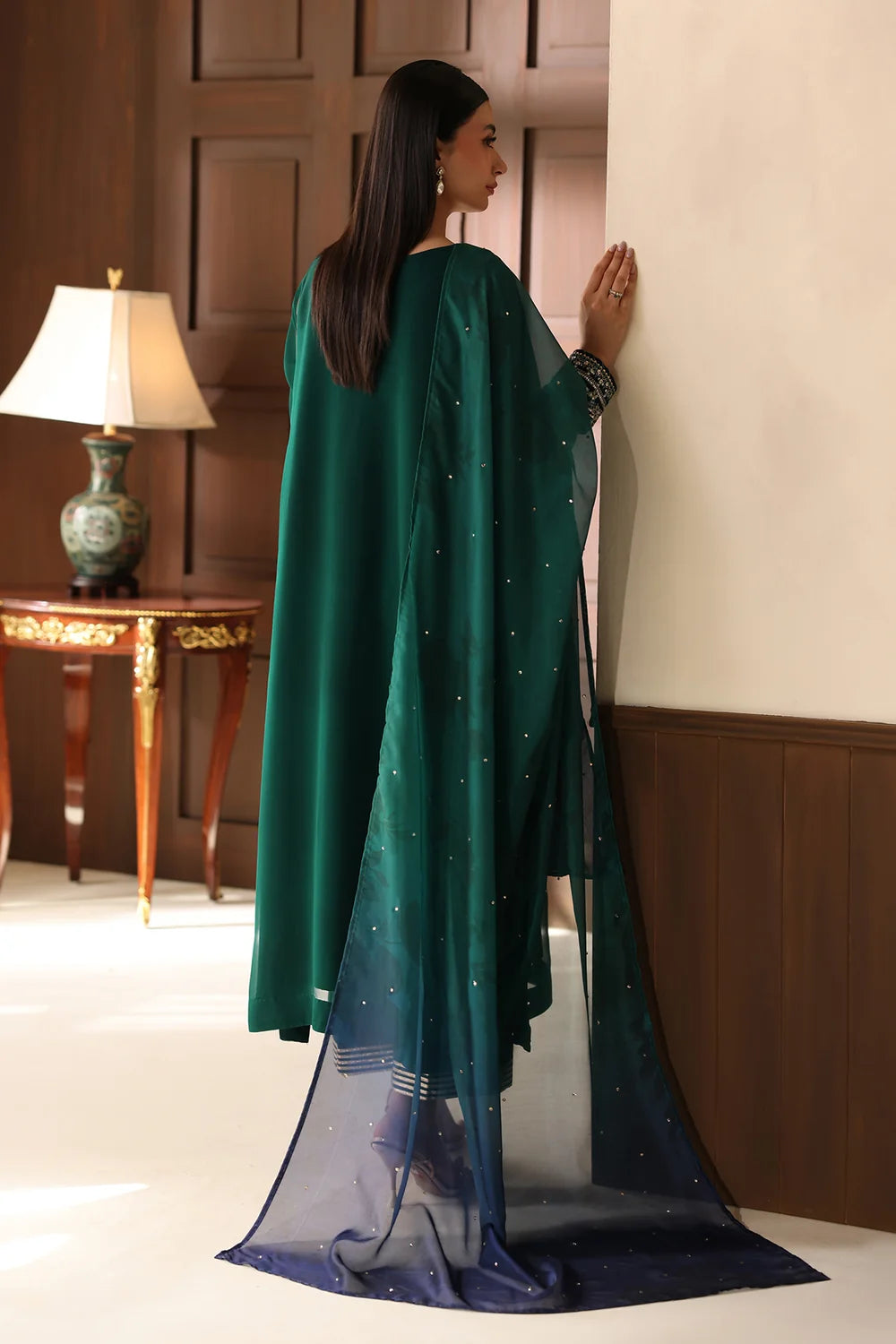 EFPR1361 | Ready To Wear | Baroque