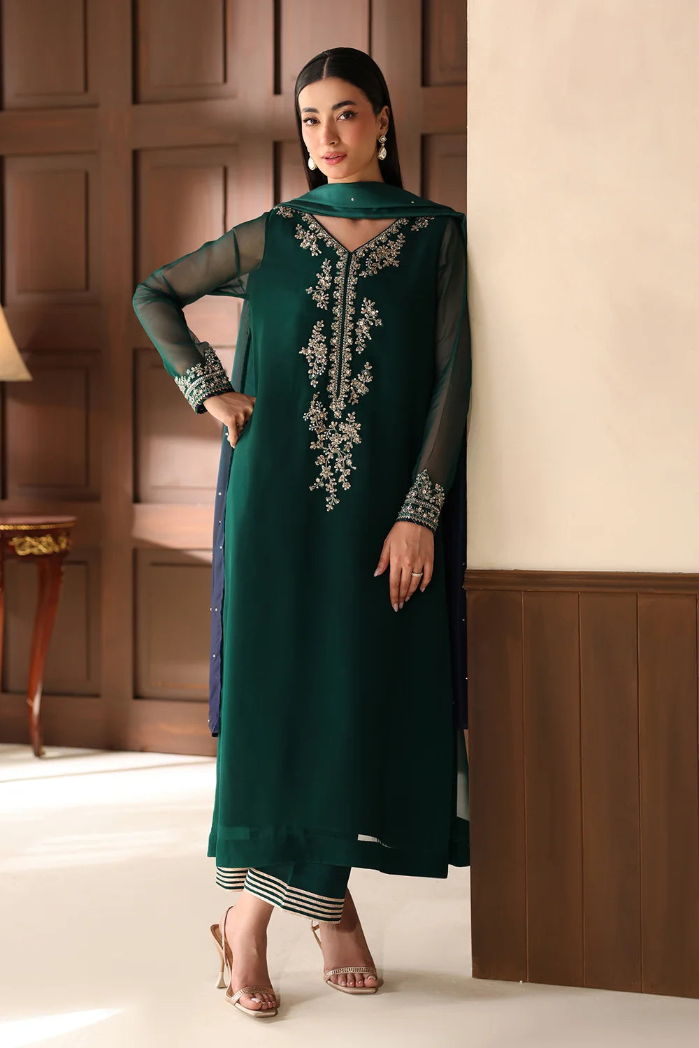 EFPR1361 | Ready To Wear | Baroque
