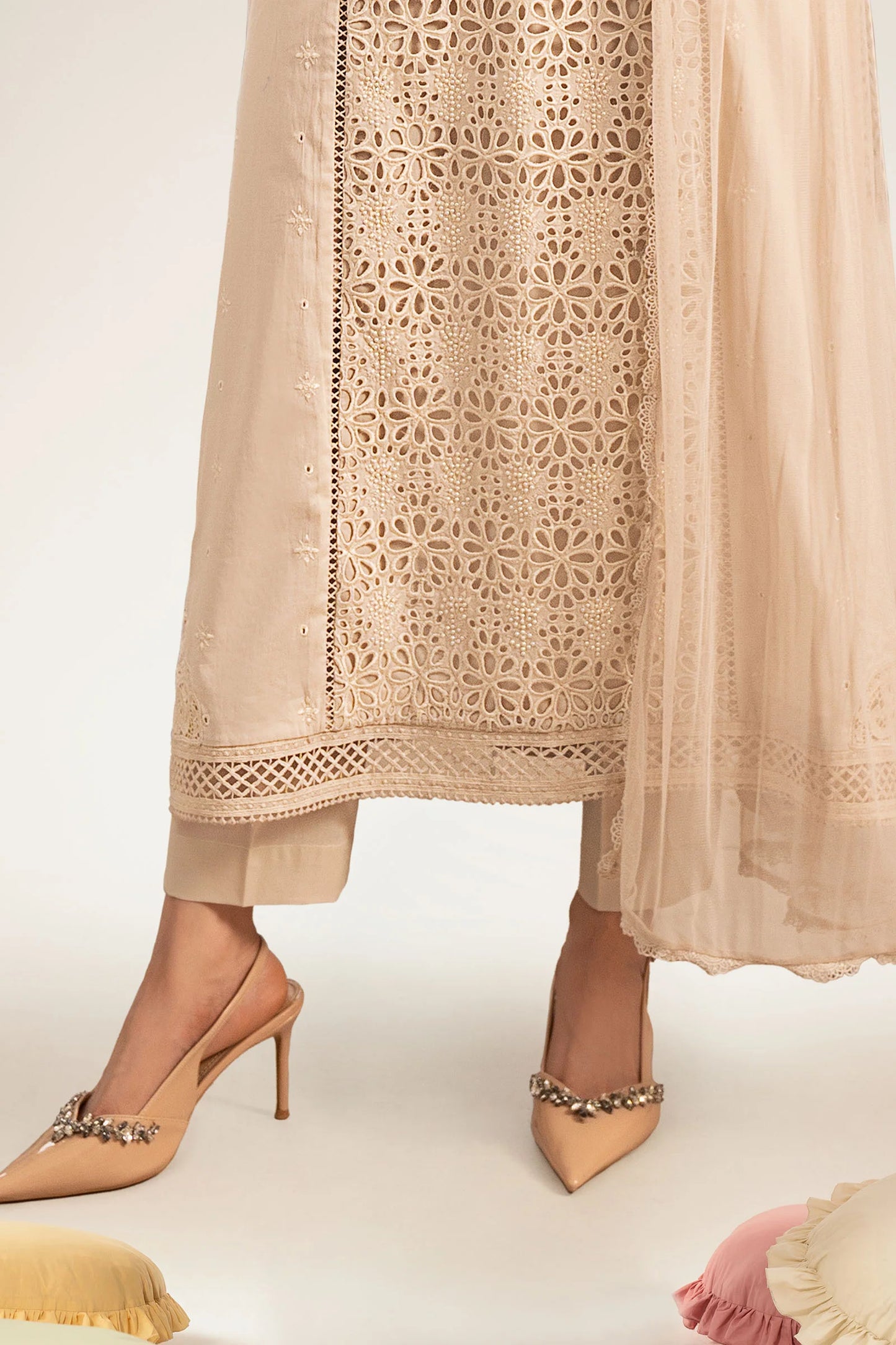 DW-PF26-18-BEIGE | Desi Summer Pie | MARIA.B