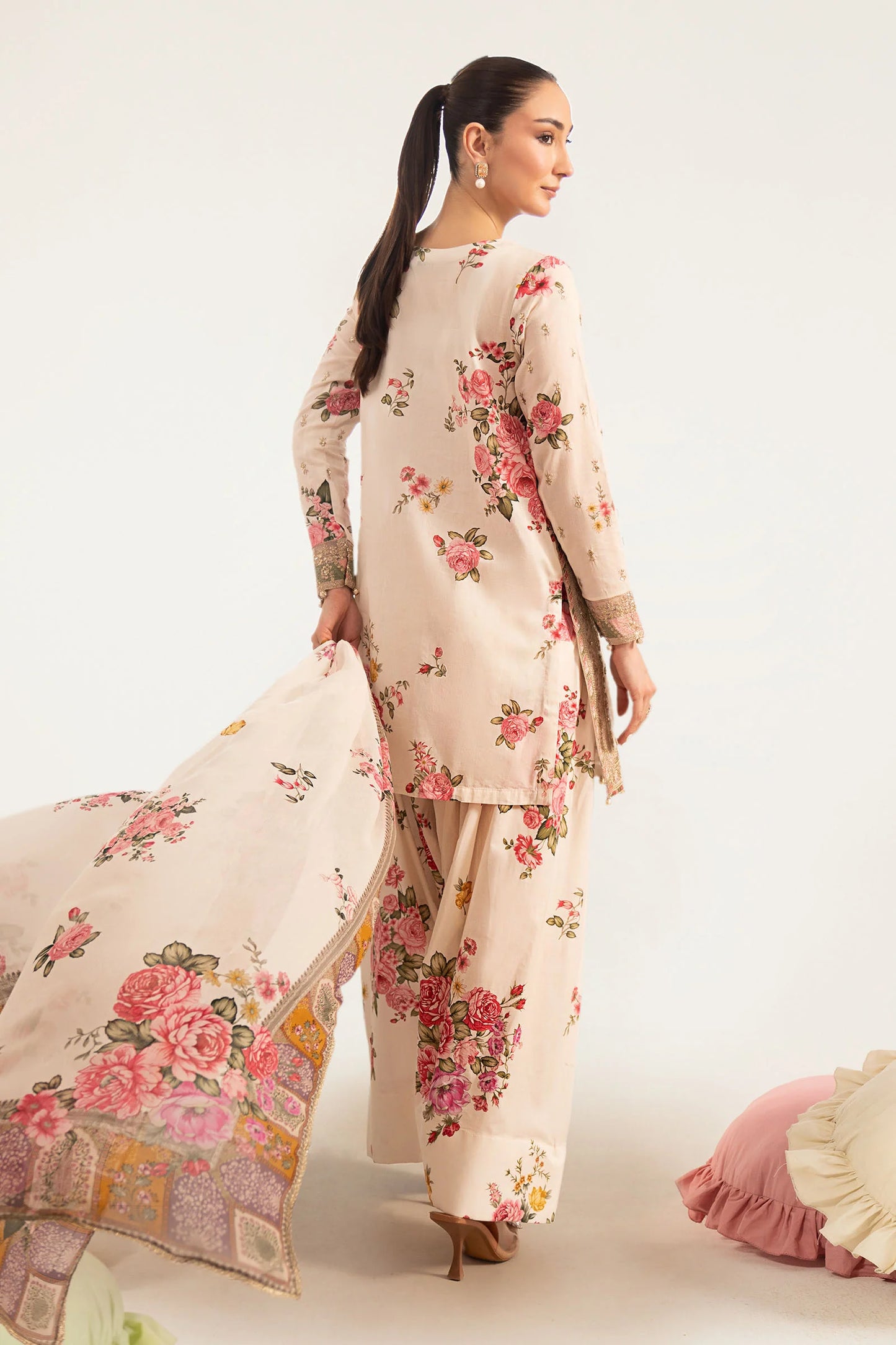 DW-PF26-10-Off White | Desi Summer Pie | MARIA.B