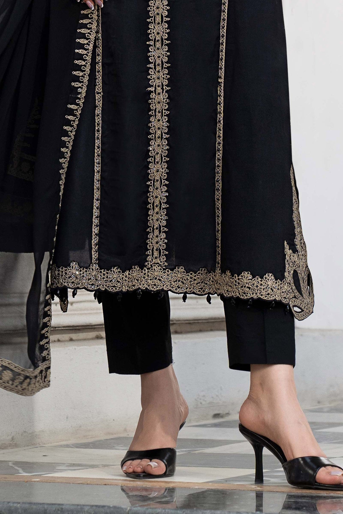 DW-EF26-106-Black | Desi Summer Pie | MARIA.B