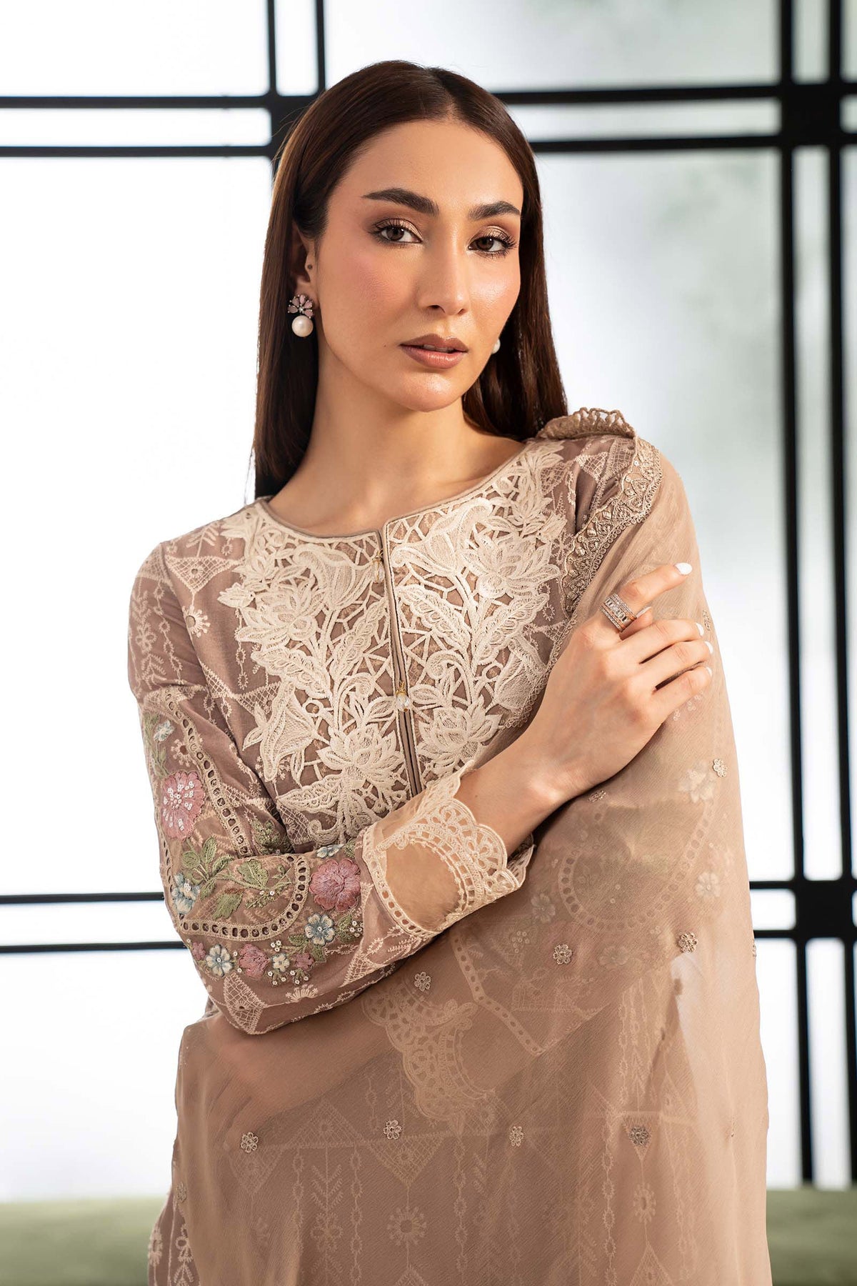 DW-EA26-80-Coffee | Desi Summer Pie | MARIA.B