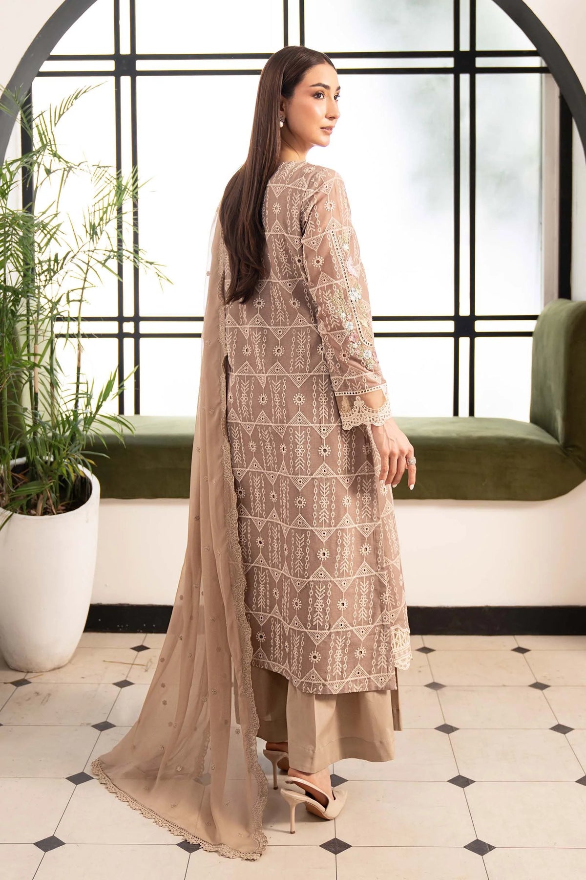 DW-EA26-80-Coffee | Desi Summer Pie | MARIA.B