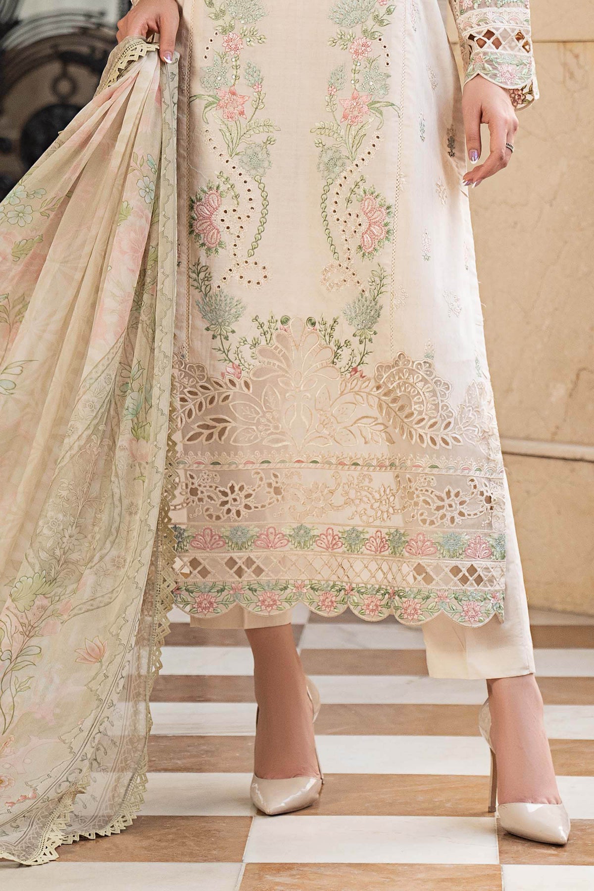DW-EF25-47R1-Off White | Desi Summer Pie | MARIA.B