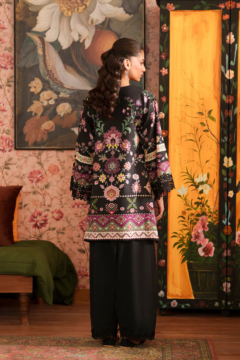 BLACK | E4628/103/901 | Women Rozana 22 June 26 | Ethnc