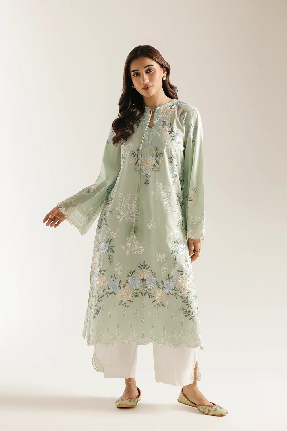 LIGHT GREEN | E4613/103/709 | Women Rozana 22 June 26 | Ethnc