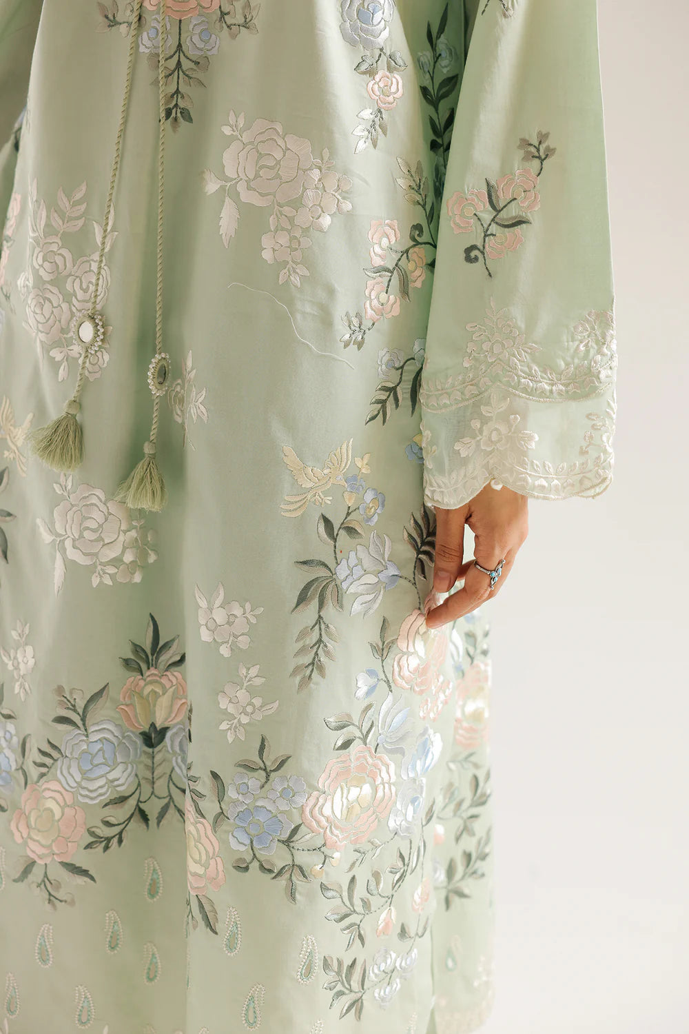 LIGHT GREEN | E4613/103/709 | Women Rozana 22 June 26 | Ethnc