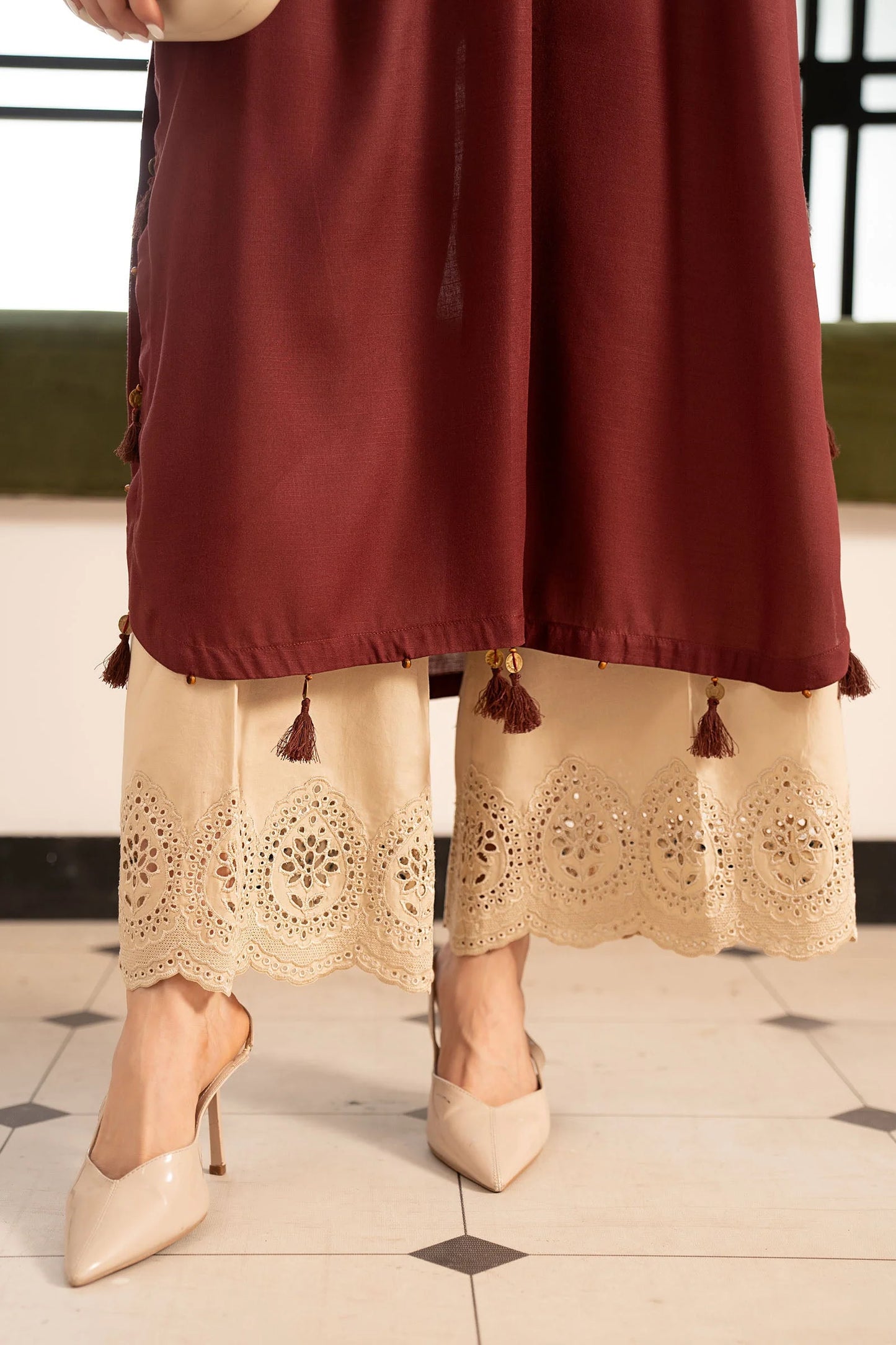 DW-EA26-104-Red | Desi Summer Pie | MARIA.B