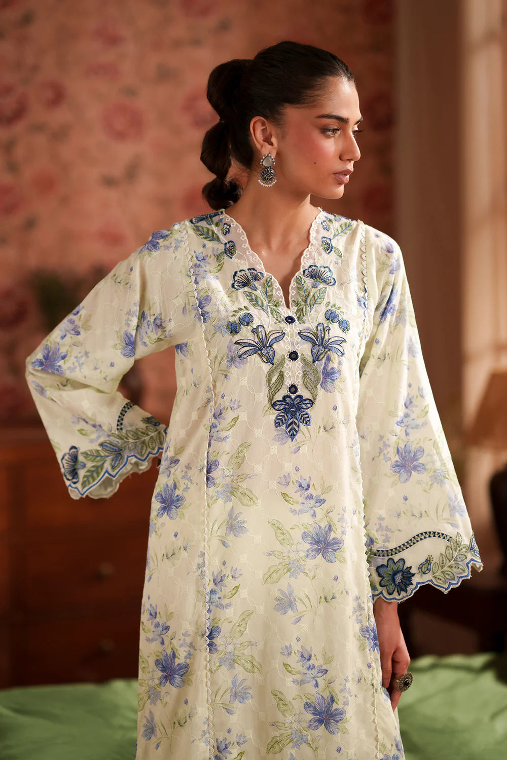 PALE GREEN | E4458/103/130 | Women Rozana 22 June 26 | Ethnc