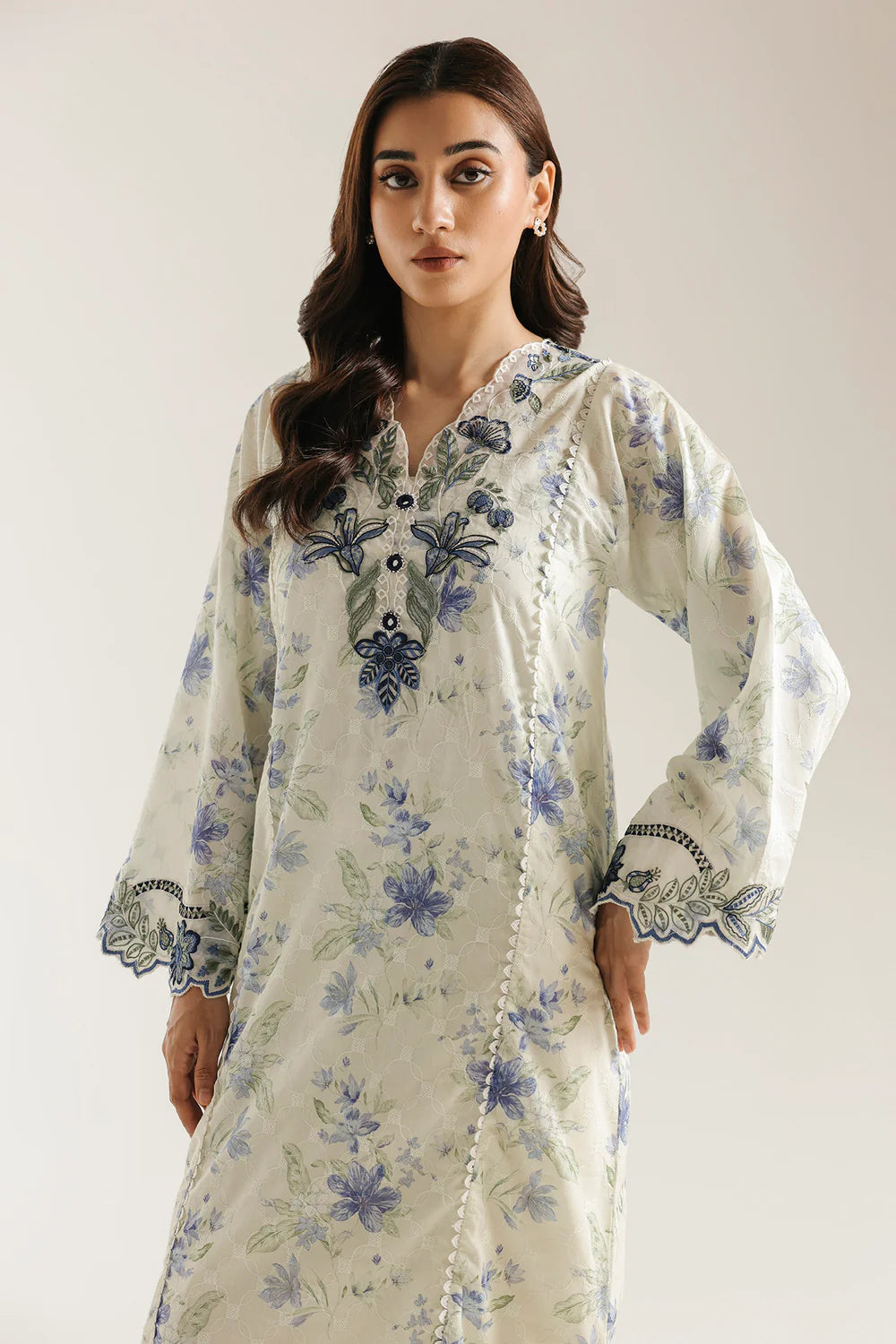 PALE GREEN | E4458/103/130 | Women Rozana 22 June 26 | Ethnc