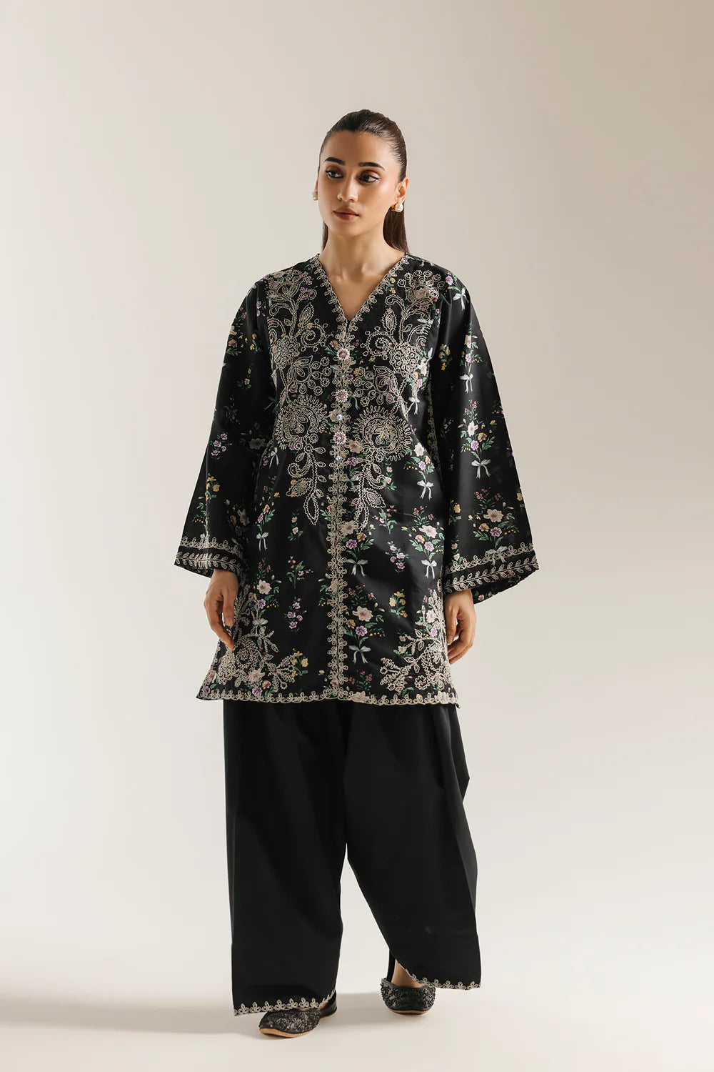 BLACK | E4497/103/901 | Women Rozana 22 June 26 | Ethnc