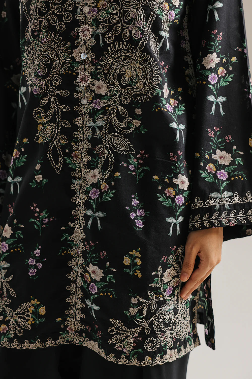 BLACK | E4497/103/901 | Women Rozana 22 June 26 | Ethnc