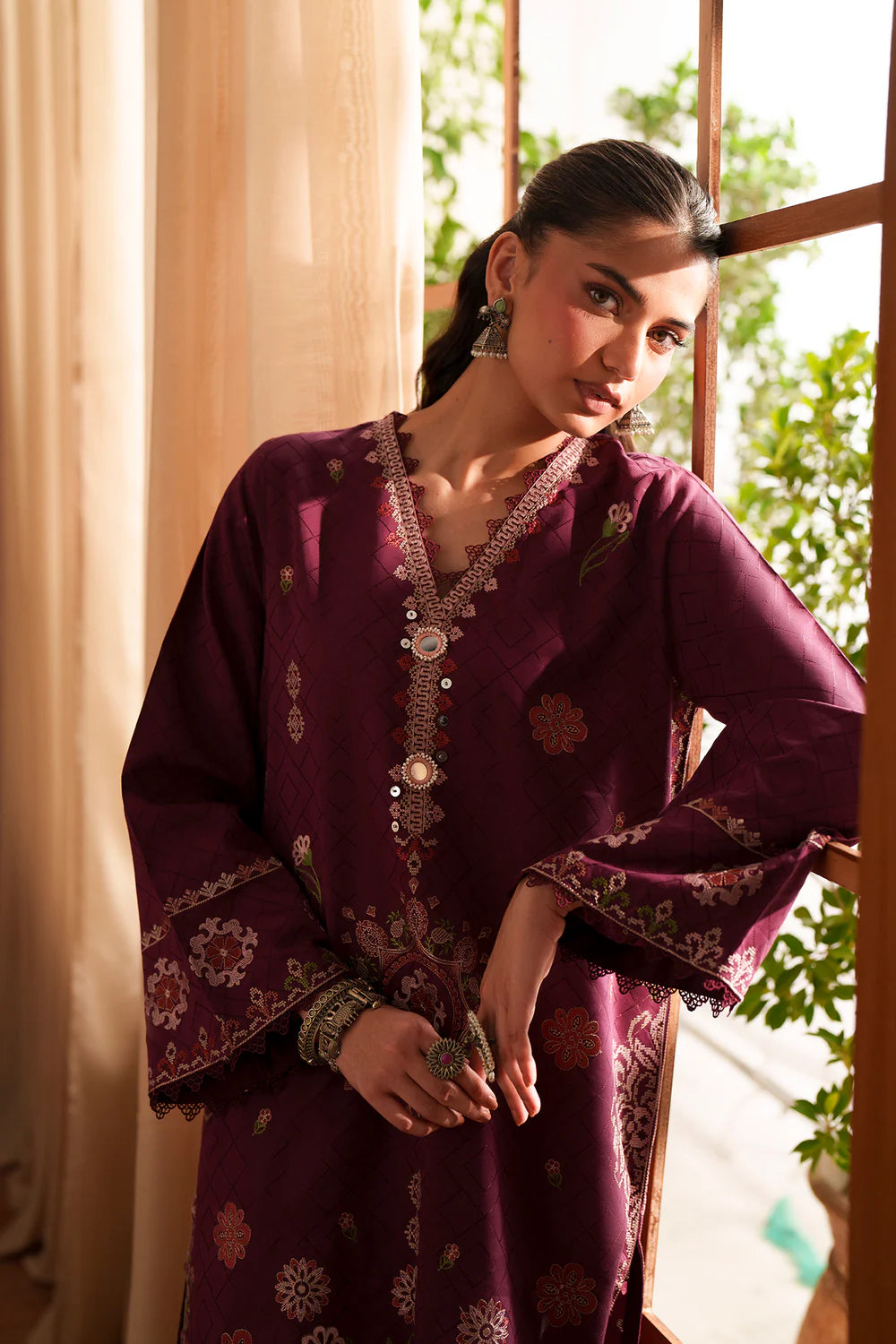 BURGUNDY | E4322/103/415 | Women Rozana 22 June 26 | Ethnc