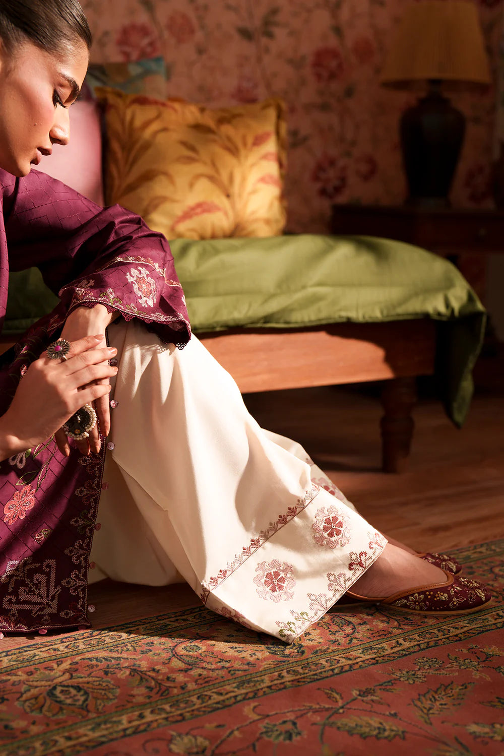 BURGUNDY | E4322/103/415 | Women Rozana 22 June 26 | Ethnc