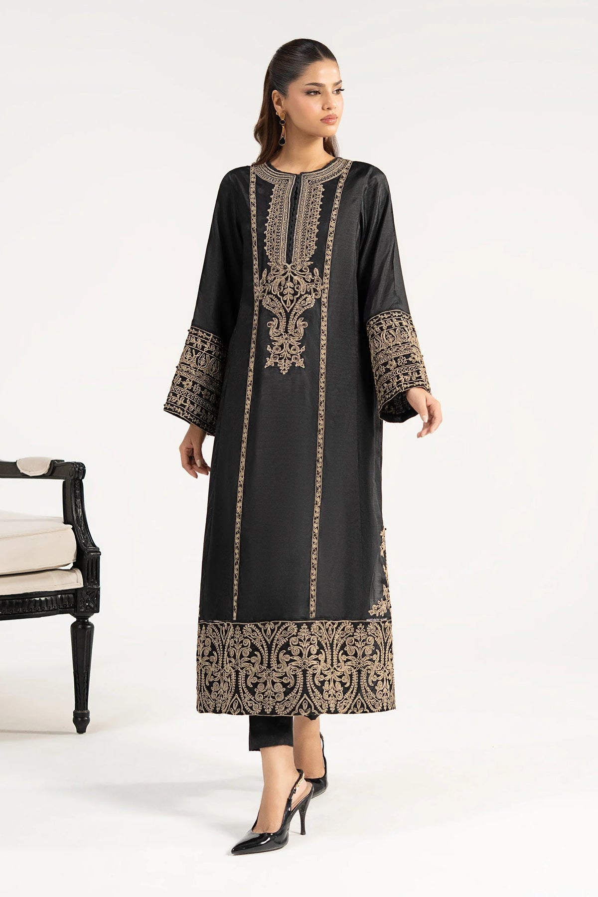 DW-EA26-39-Black | Desi Summer Pie | MARIA.B